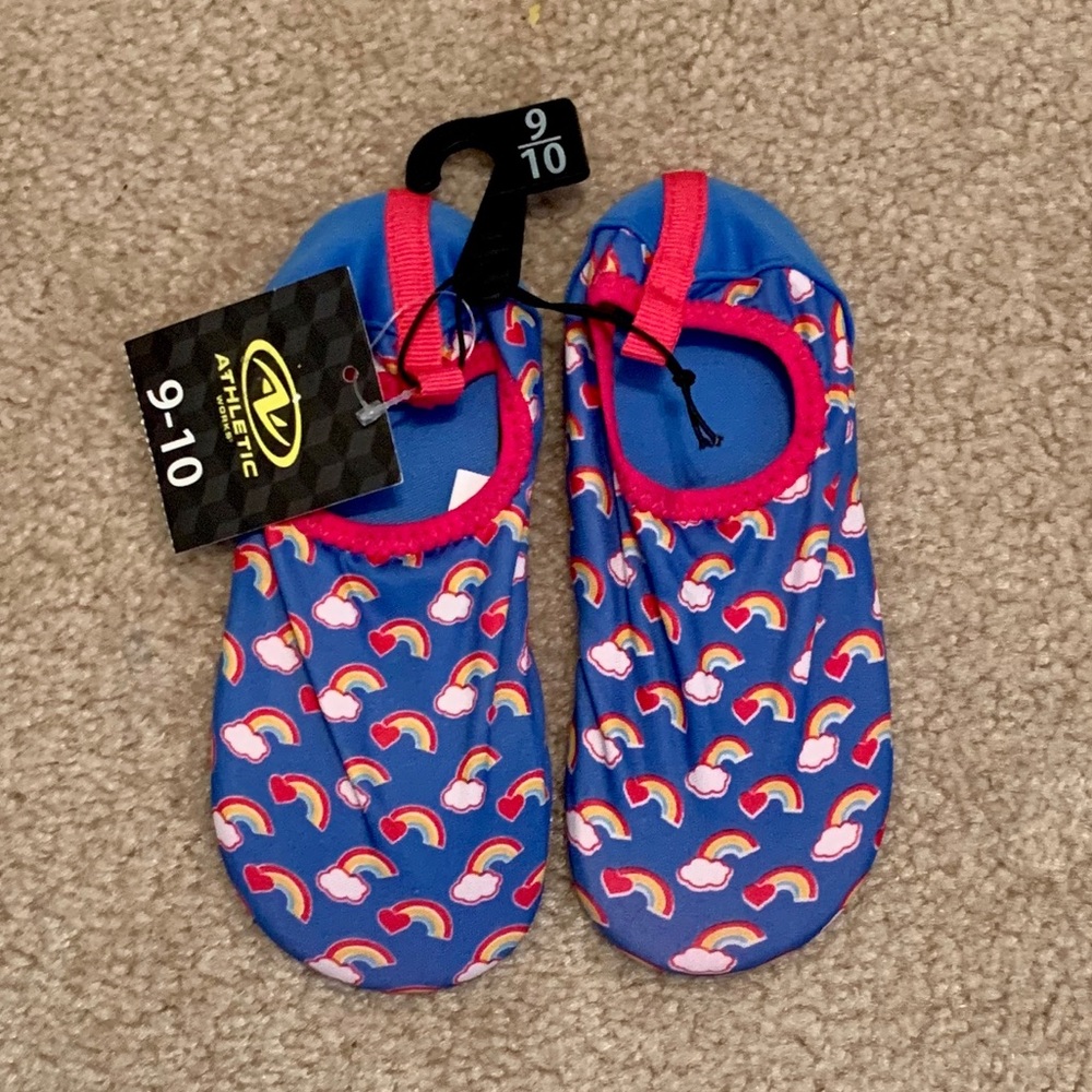 NWT Athletic Works Beachwear Shoe; sz 9/10